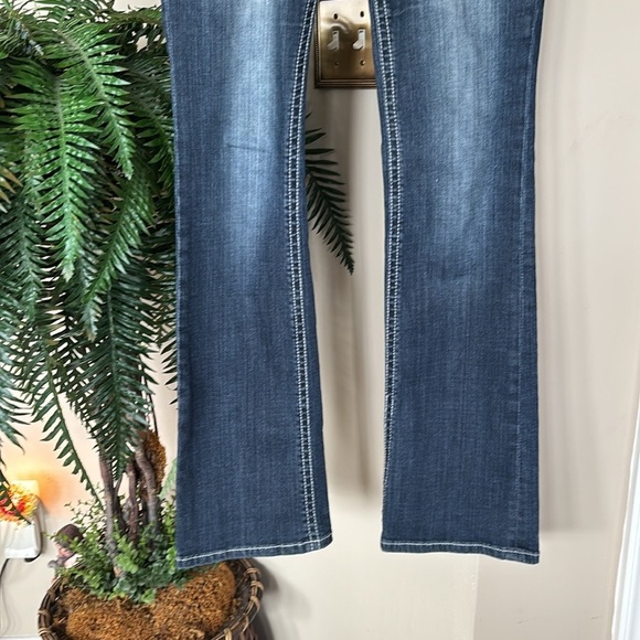 Grace in LA Jeans Low Rise Y2K Embroidered Beaded Cross Detail Boot Cut Denim - Picture 6 of 16